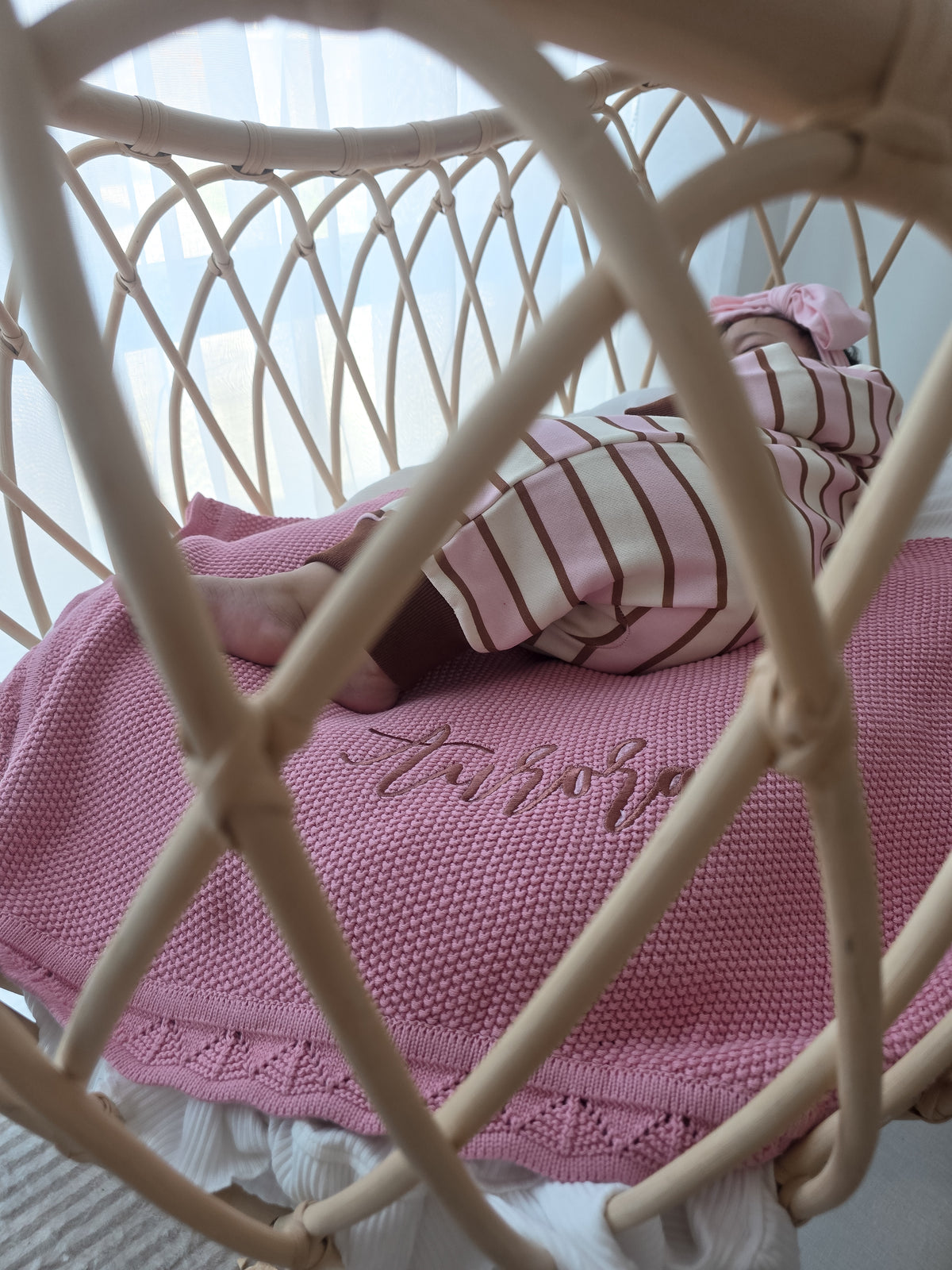Lace End English Calligraphy Blanket (3 COLOURS)